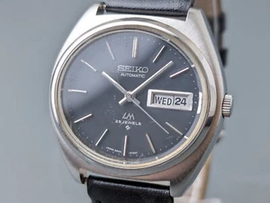 Orologio Uomo Automatico Seiko 5606-5050 Lord Matic LM Quadrante Blu Giorno/Data 1971 - Foto 1 di 18