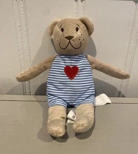 Ikea Fabler Björn kleiner Teddybär Lovey mit großem Herz auf Truhe Plüschtier 9 Zoll - Bild 1 von 4