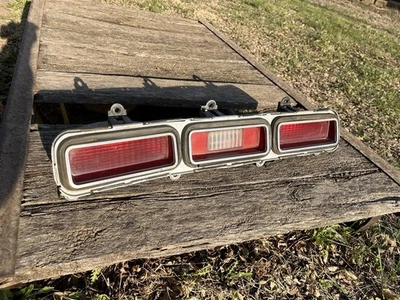 Luz trasera izquierda Chevrolet Impala Caprice 1971 OEM 71 Foto 1 de 4