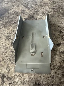 1968 Chevelle OEM GM Dash Ashtray Bracket Receiver Mount Chevy Ash Tray 68 - Bild 1 von 8
