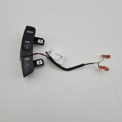 Ford Falcon BA BF Steering Wheel Button Volume Control Territory SX SY - Image 1 of 4