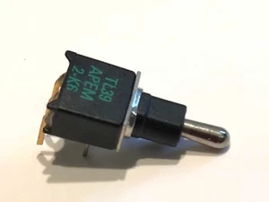 SUB MINIATURE SMALL TOGGLE SWITCH CENTER OFF APEM TL39W000050 (x1) fd1h13 - Picture 1 of 3