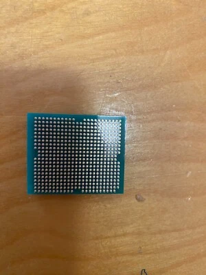 INTEL SL3Z8 PENTIUM 3 700MHZ/100MHZ/256KB CPU for socket 495/warranty - Image 1 of 2