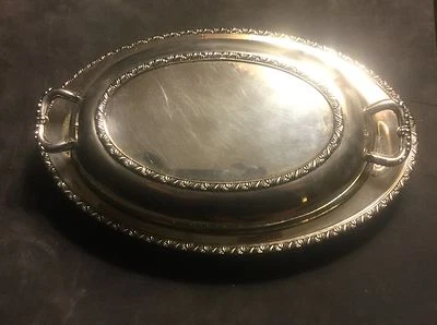 BERWICK Wm A ROGERS 7990 2 PIECE COVERED SERVING DISH SILVERPLATE OVAL - Image 1 of 2