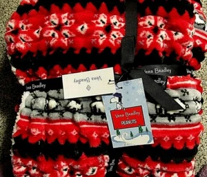 Vera Bradley Peanuts Snoopy Blanket Throw 72X50 Sherpa Red Ski Slope Fair Isle - Picture 1 of 3