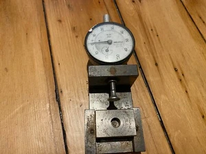 Horizontal Precision Gage Fixture Mitutoyo Indicator .001"-.250" No. 2411-08 - Picture 1 of 4