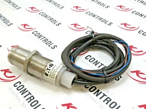 Eaton E58-30TS250-GA Thru-Beam Photoelectric Sensor 20-132VAC/15-30DC 250M Range - Picture 1 of 3