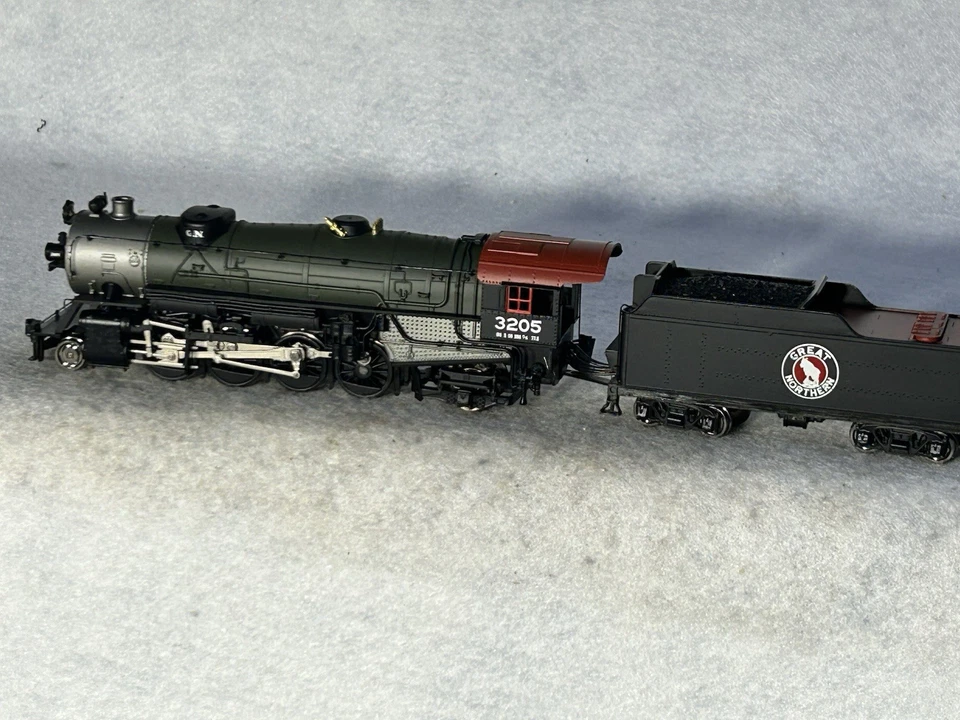 Beautiful BLI Great Northern RR 2-8-2 Steam Loco HO Sound/DCC - Image 1 of 4