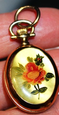  #622 Beautiful BUCHERER signed goldtone floral rose art untested clock pendant  - Image 1 of 3