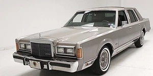1989 Lincoln Town Car CARTIER - Picture 1 of 40