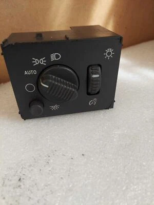 Interruptor de faros GMC Yukon 2004 montado en el tablero 15194803 Foto 1 de 4