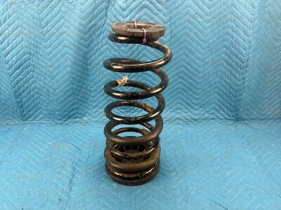 Muelle helicoidal trasero RAM 2500 con aislador superior e inferior derecho o izquierdo 2014-2018 OEM Foto 1 de 4