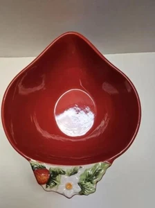 Temp-tations Apple Shaped Bowl Figural Fruit 2 Quart Red Floral Handle - Picture 1 of 6