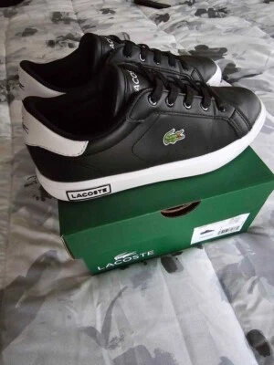 Zapatillas informales Lacoste Powercourt para niños negras talla 1 excelente estado Foto 1 de 4