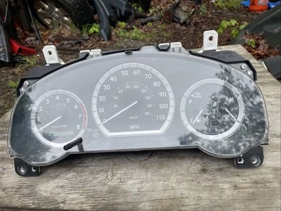 2004-2005 年丰田 Sienna 速度表仪表组仪表原始设备制造商未知里程 — 第 1/3 张图片