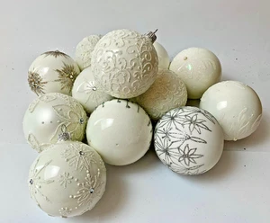 10 White Glass Christmas Tree Balls Handmade Glitter Holiday Decorations - Picture 1 of 20