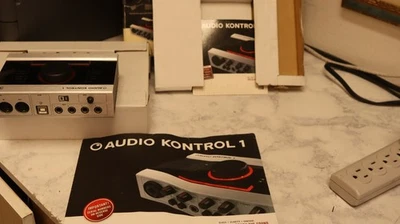 Native Instruments Audio Kontrol 1 USB Audio Interface With Accessories - Image 1 of 4