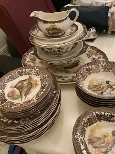 Royal Wocester Palissy Game Dinner Service - Picture 1 of 9