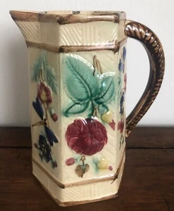 Vecchia brocca /caraffa -barbotine - fiori - ceramica francese - Foto 1 di 11