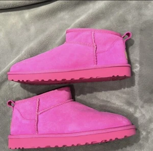 UGG CLASSIC ULTRA MINI STIEFEL - Größe 8 - Bild 1 von 6