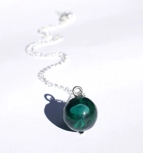 Ciondolo/collana medusa tema oceano - Foto 1 di 3