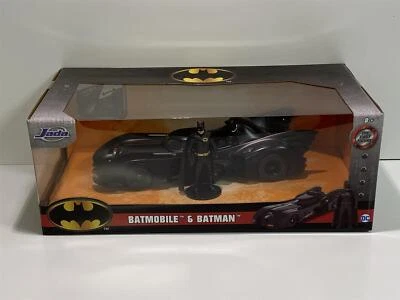Batman Batmobile The Film Con Figura 1:24 Scala Jada 98260 - Immagine 1 di 4