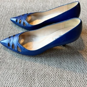 L.K. Bennett London Blue Leather Cutout Kitten Heels | Size 38 - Picture 1 of 7