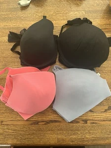 4 Stück - Victoria Secret Damen BH 38 C. Mehrfarbig - Bild 1 von 19
