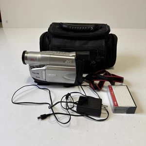 JVC GR‑SXM37U Super VHS‑C Camcorder – Tested – Bag, Charger, Battery, Tape - Picture 1 of 24