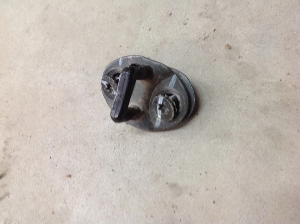 90-94 1991 91 MITSUBISHI ECLIPSE DOOR STRIKER BAR OEM FREE SHIPPING! - Image 1 of 1