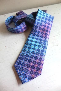 Geoffrey Beene Mens Silk Necktie Extra Long Blue Lilac Ombre Foulard Grid Tie - Picture 1 of 4