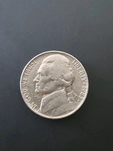 1993-P Jefferson Nickel With Filled In Mint Mark Error. 5C Piece. - Picture 1 of 3