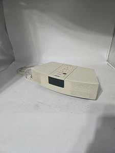 PRE OWNED | Bose AWR1-1W Alarm Clock AM/FM Wave Radio - White - Picture 1 of 10
