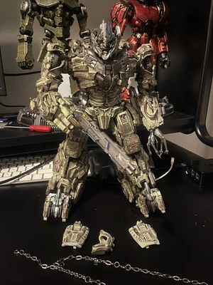 Unique Toys R-05 Desperado Battle Damaged Version (with upgrades) - Image 1 of 4