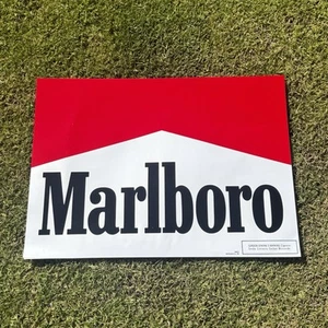 Insegna Adesiva Vintage Marlboro Porta Finestra Pubblicità Anni 90 Decalcomania 22”x16” NOS - Foto 1 di 11