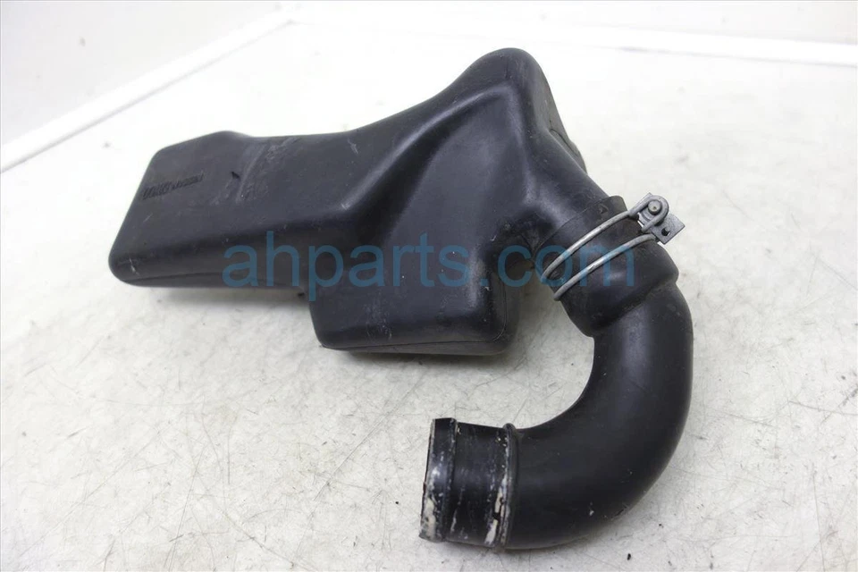 1991 - 1996 英菲尼迪 G20 2.0L 进气谐振器 16585-58Y00 — 第 1/4 张图片