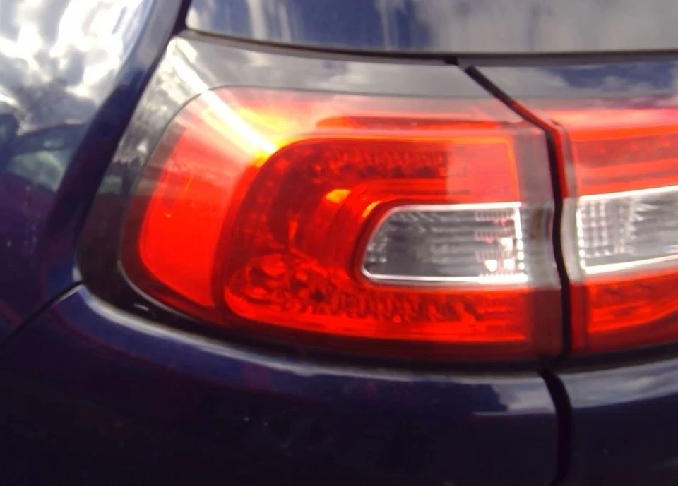 14 2015 16 17 18 Jeep Cherokee Driver LH Tail Light LED Lamp | Quarter Mounted - Image 1 of 4