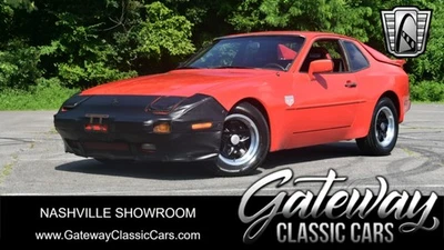 Porsche 944 1983  Foto 1 de 4