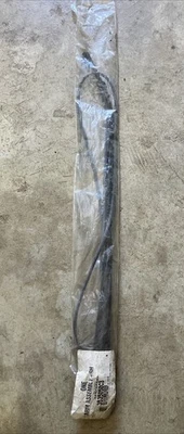 Wiper Arm  Front Right International Models 3535050C3 Nos - Image 1 of 4