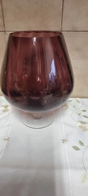 Vintage / Retro Purple, Large Brandy Balloon  Art Glass 22cm x 18cm - image 1 of 4