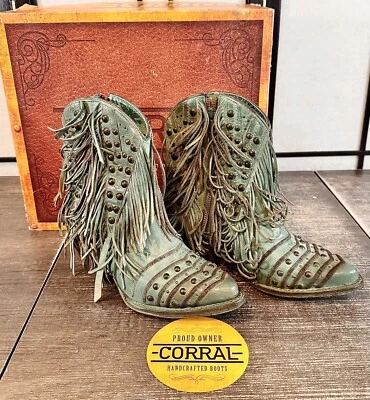 BOTINES CORAL TURQUESA AZUL FLECOS Y TACHUELAS CUERO TALLA 6,5 M Z0074 Foto 1 de 4