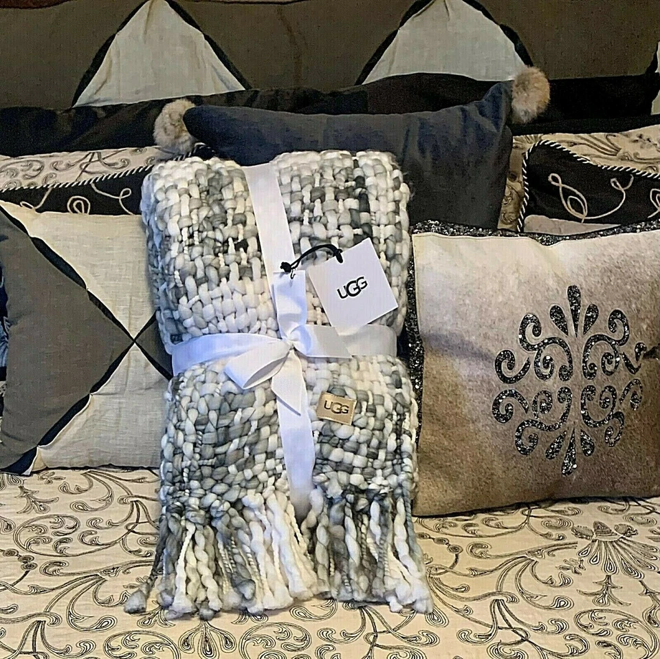 NWT UGG® "EMILIA" Fringed Throw Blanket 50"x70" Pebble & Sage 100% Soft Acrylic  - Image 1 of 4