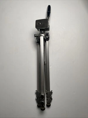 VINTAGE SUNSET MODEL GD-3000 CAMERA TRIPOD - Image 1 of 4