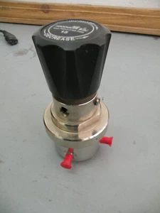 Tescom 44-4660ST4-186 Regler 120 PSI In 15SI Out Barb Fittings - Bild 1 von 9