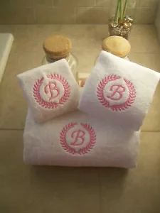 Besticktes personalisiertes Badetuch-Set mit Lorbeerkranz und Briefmonogramm - Bild 1 von 12