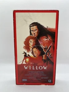 WILLOW VHS Vintage RARE 1988 George Lucas Val Kilmer Fantasy Science Fiction - Picture 1 of 9
