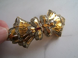 VINTAGE CORO DUETTE GOLDFARBEN ROT & KLAR STRASS ANSTECKNADEL - Bild 1 von 13