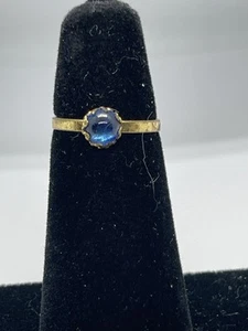 Anillo Art Deco delicado redondo azul cabujón cuentas de vidrio artístico tono dorado para niños talla 4 - Imagen 1 de 8