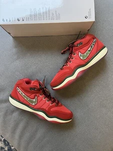 Nike Air Zoom G.T. Hustle 2 Track Red/Metallic Silver DJ9405-601 - Foto 1 di 11
