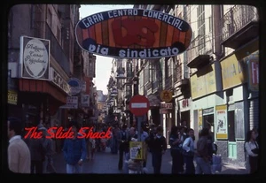Palma de Mallorca España Via Sindicato escena callejera 1978 Kodachrome 35mm extensión - Imagen 1 de 1